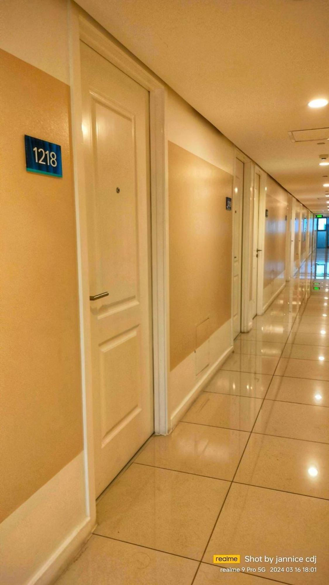 The Aces Crib At Azure North Pampanga Aparthotel Bagian luar foto